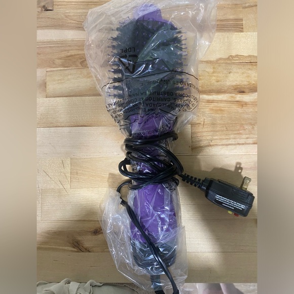 Revlon one step volumizer - Picture 2 of 2